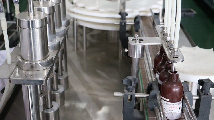 produkcja 5 galonów maszyny do napełniania maszyny do napełniania gorącym woskiem maszyny do napełniania saszetek