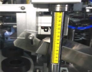 Ultradźwiękowa uszczelniająca maszyna do napełniania tubek kosmetycznych